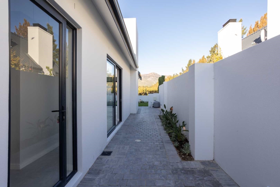 5 Bedroom Property for Sale in Val De Vie Estate Western Cape